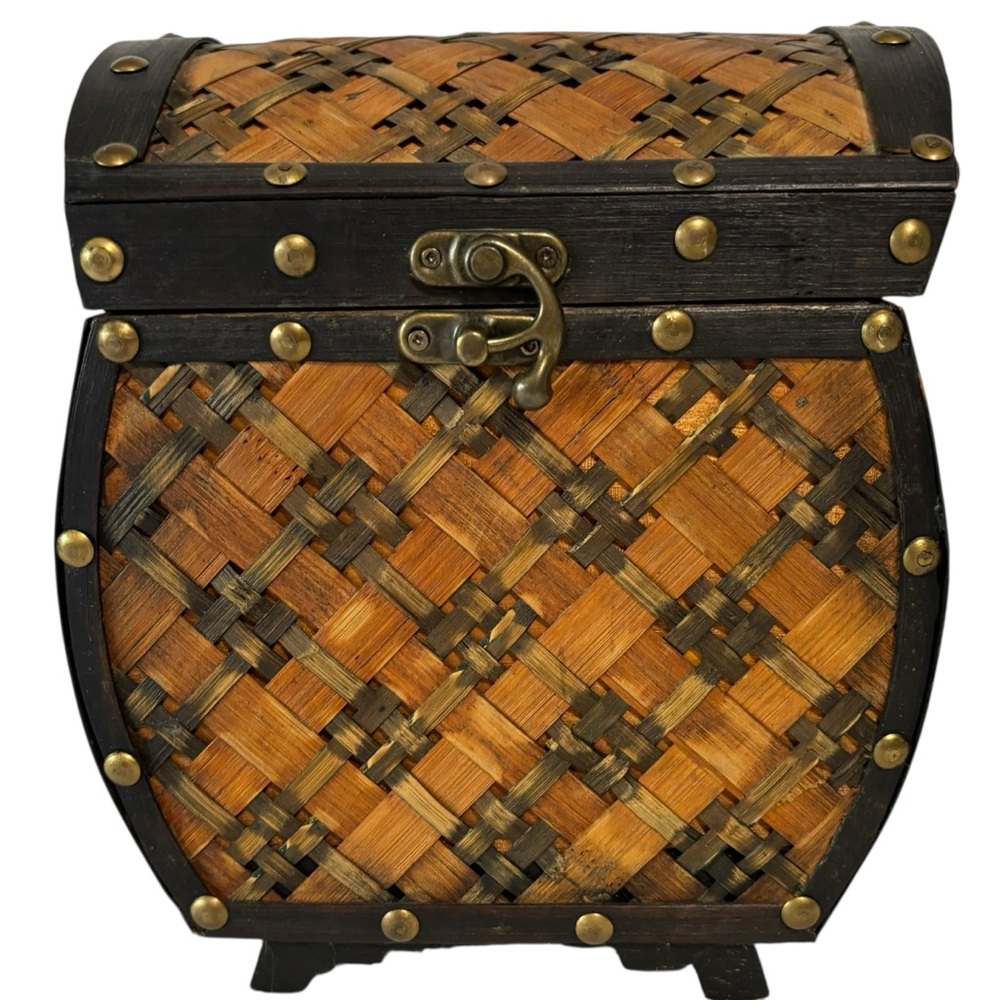 VTG Wicker Chest Basket Brass Brown Woven Hinged Studded Keepsake Box Container